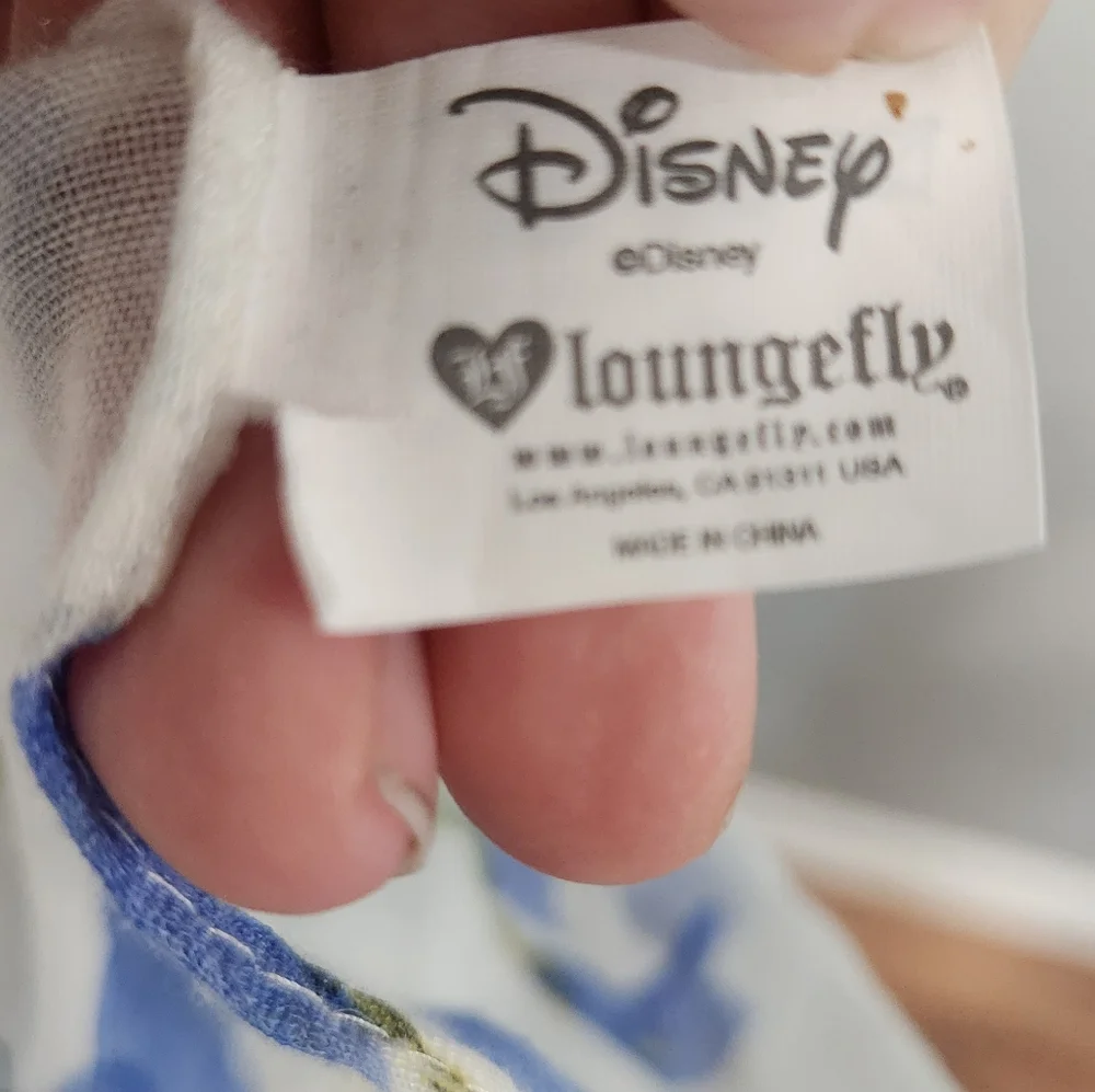 Disney Loungefly~ Alice in Wonderland white, blue, and yellow scarf.